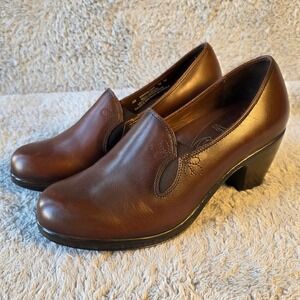 Dansko Brown Leather Heeled Slip On Clogs Loafers Shoes Size 40 US 10